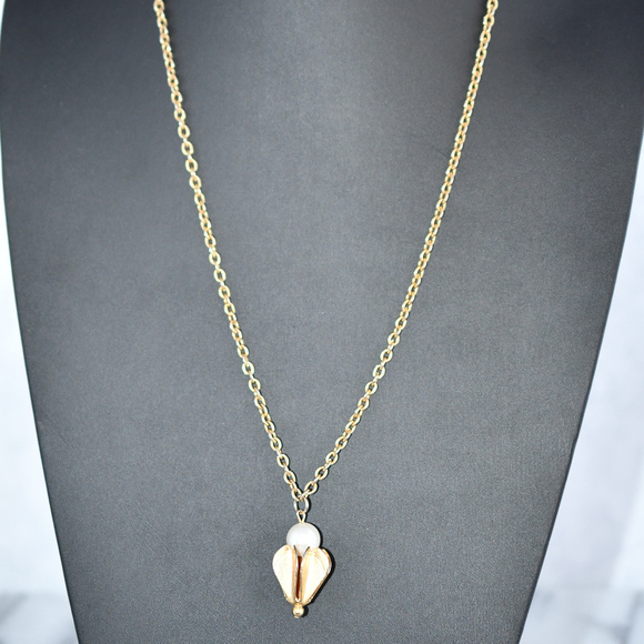 Vintage Jewelry - Vintage Gold Tone Etched Rolo Necklace w/Pendant